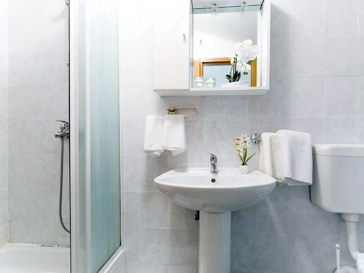 Apartment Vila Triestina - Lov520 Poljane 0*,